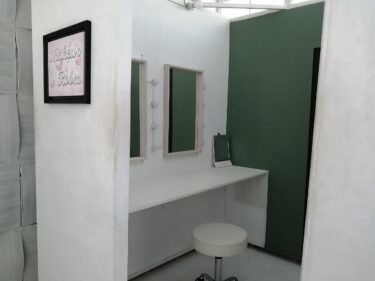 可動メイクルーム